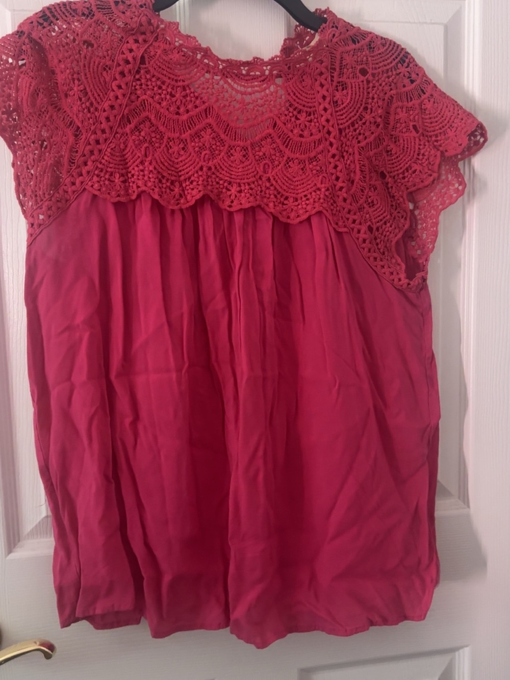 entro Pink Crochet Yoke Camisole Top